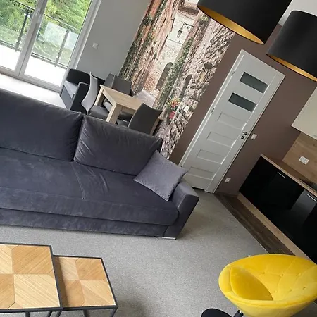 Piano Apartment